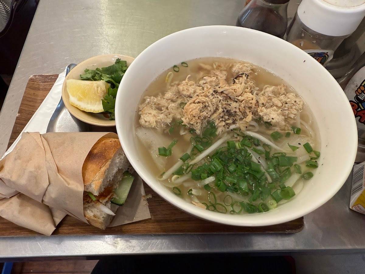 Bánh mì Bà Ba Shimokitazawa
