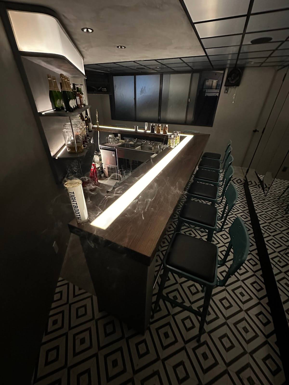Bar Tokyo Homies Club