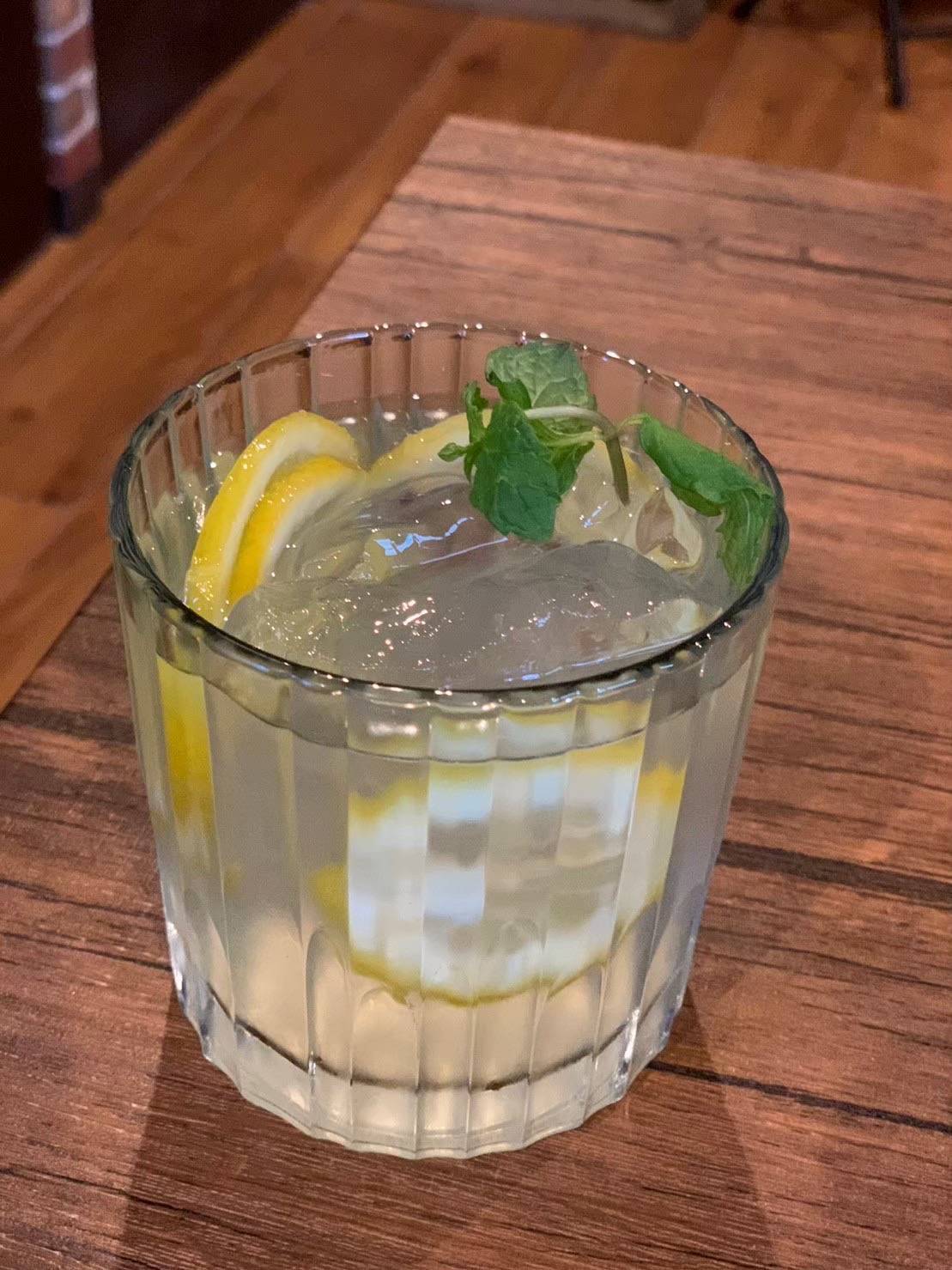Bar Trian (バー トリアン)