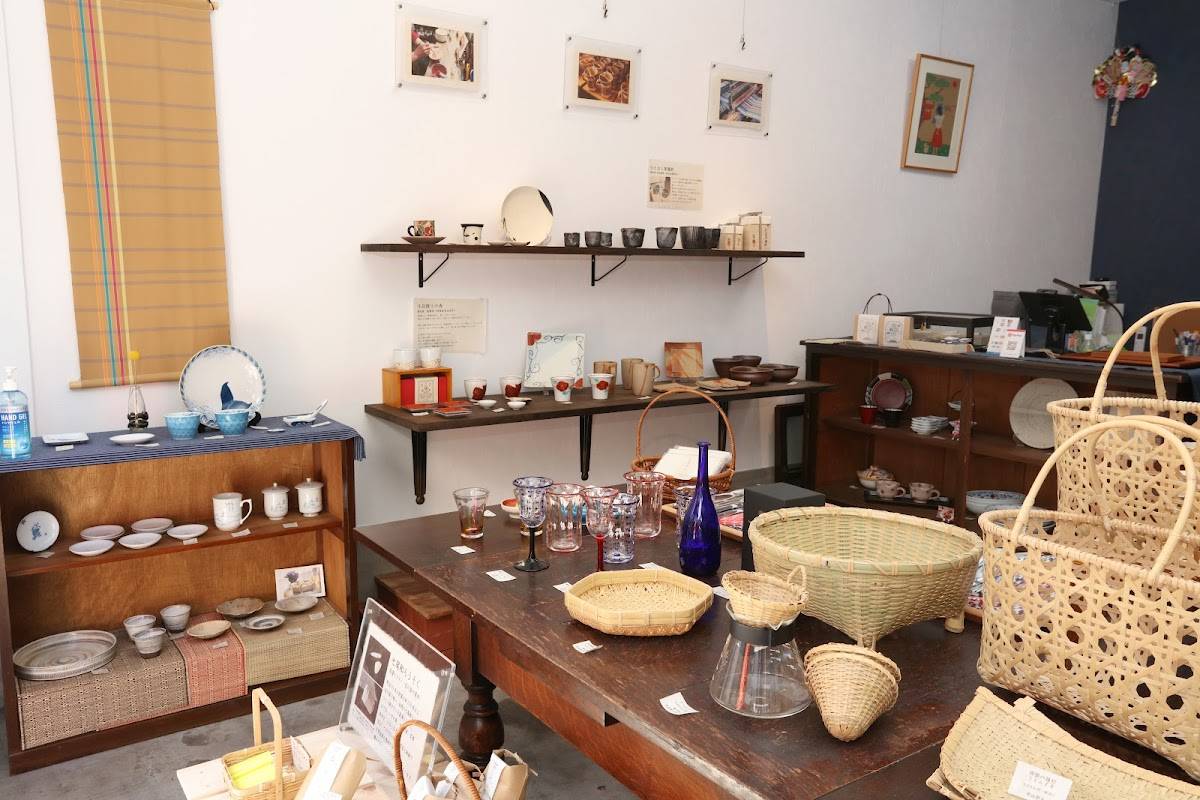 Pottery & Crafts Shop Seikyodo